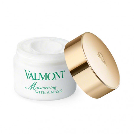 MOISTURIZING WITH A MASK