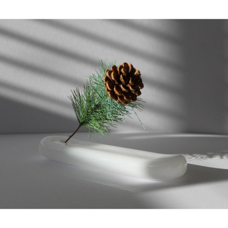 Milky White Lilo Incense Holder | MAEGEN