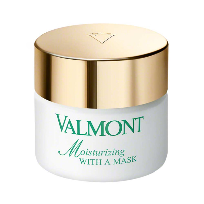 MOISTURIZING WITH A MASK