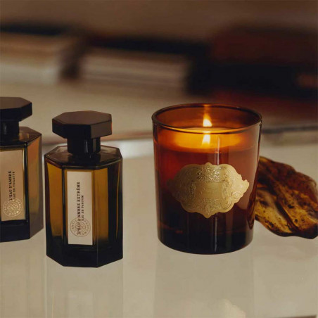 L'AMBRE SCENTED CANDLE