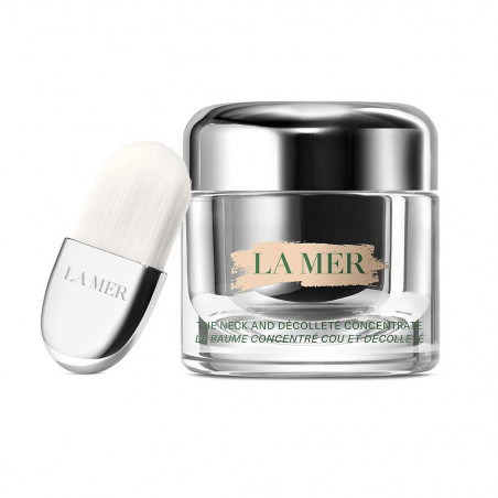 THE NECK AND DECOLLETE