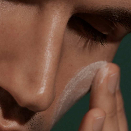 THE CALMING LOTION CLEANSER